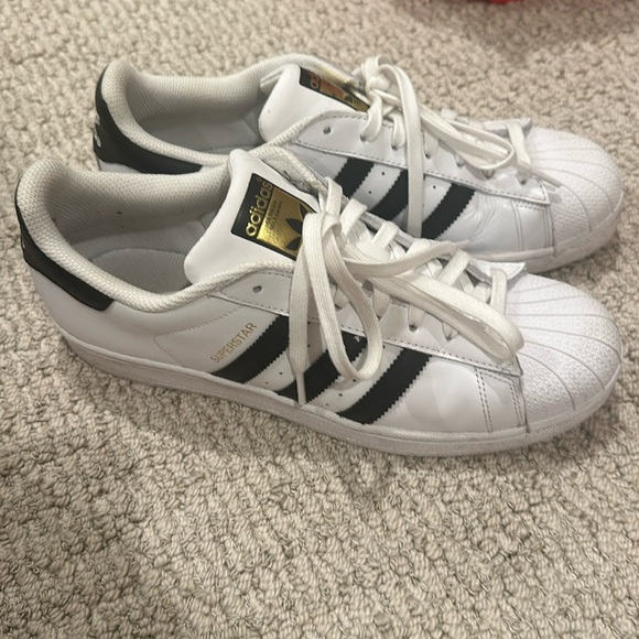 Adidas Superstar - Picture 1 of 2